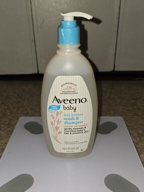 Aveeno Baby Daily Moisture Wash & Shampoo - Light Blue